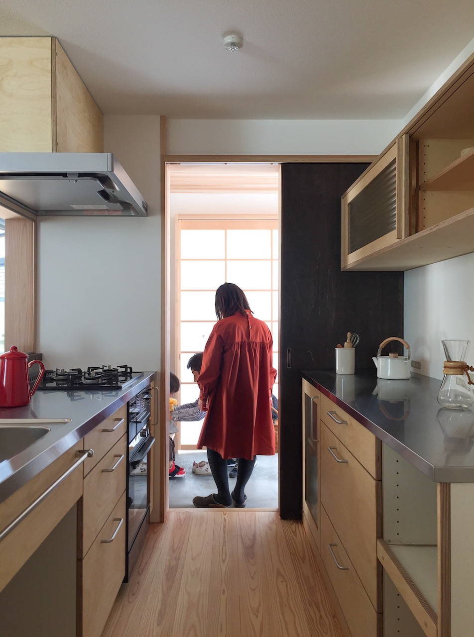 お気に入りのキッチンと暮らしの動線がわかる写真